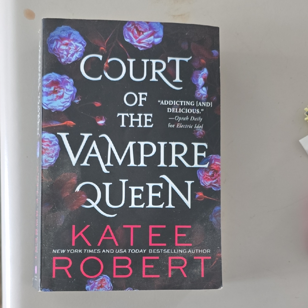 Court of the Vampire Queen Book